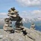 Sulla Cima di Pinadee, punto più alto della Via alta della Val Carassina.