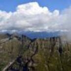 Vista su un passaggio della Via Alta della Verzasca.