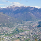 Vista sul Bellinzonese e il Pizzo di Claro.