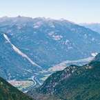 Vista sulla Riviera e la frana del Valegion.