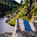 Via alta della Vallemaggia nei pressi del Lago di Tome.