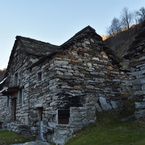 Cascine in pietra a Rienza.