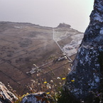 Vista a picco sul faro di Punta Solanto.