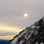 Ancora un pallido sole, ben presto se ne andrà del tutto.