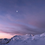 La Luna e il Basodino.