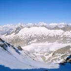 Vista sul Galengletscher, in basso il Ghiacciaio del Rodano.